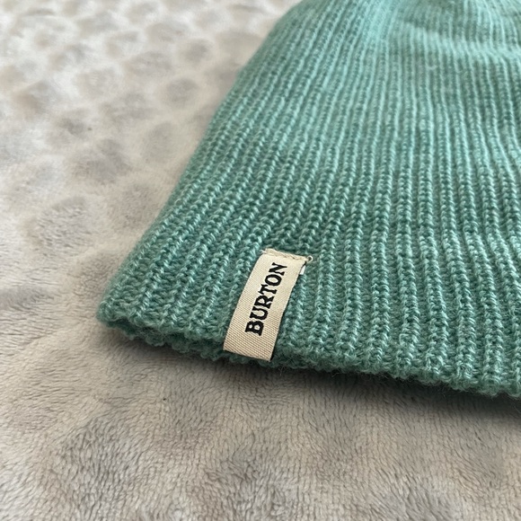 Green Burton Toque - Picture 5 of 9